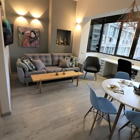 Cozy Novotel Studio - Free Minibar - Quiet & Peace Apartment