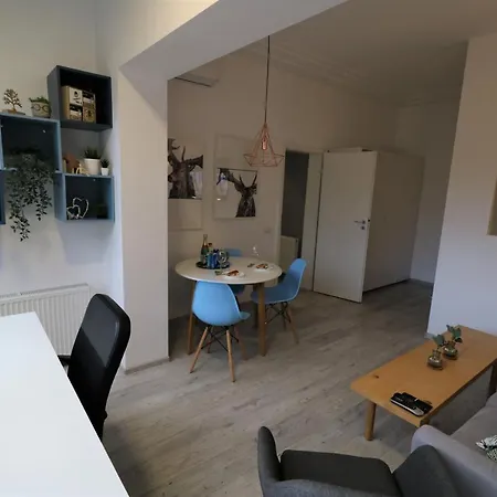 Cozy Novotel Studio - Free Minibar - Quiet & Peace Apartment Bucharest