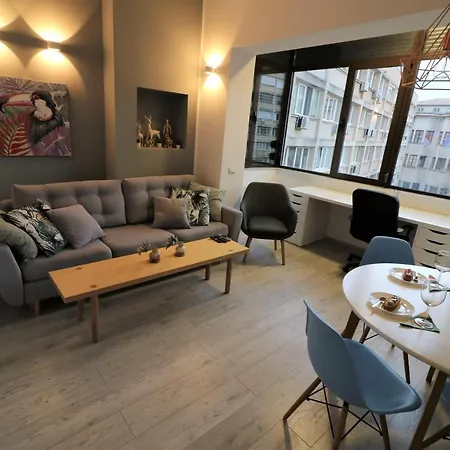 Cozy Novotel Studio - Free Minibar - Quiet & Peace Apartment Bucharest