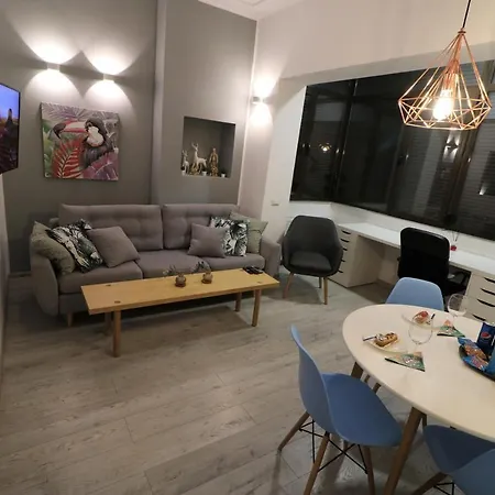 Cozy Novotel Studio - Free Minibar - Quiet & Peace * Bucharest