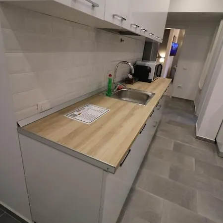 Cozy Novotel Studio - Free Minibar - Quiet & Peace Appartamento Bucarest